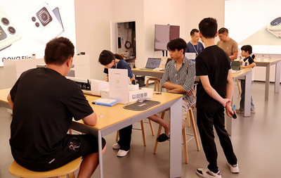 鳳崗“以舊換新”火熱進行，數碼產品市場供需兩旺